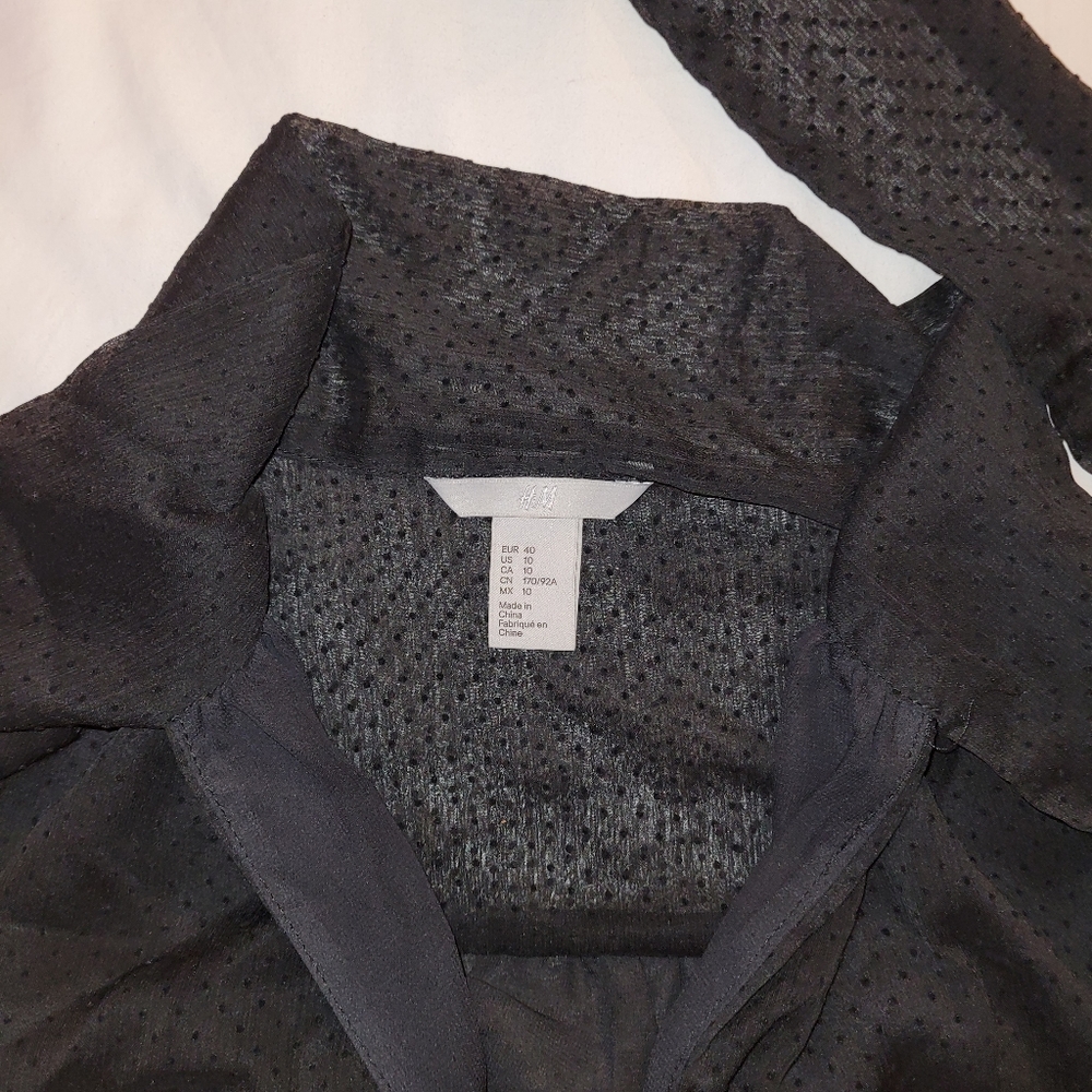 H&M BLACK BLOUSE / SHIRT - Picture 5 of 10